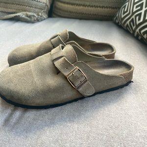 BIRKENSTOCK CLOGS